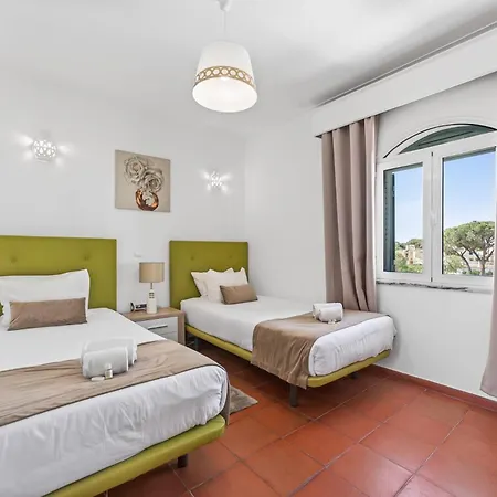 Jade By Algarve Holidays Виламура