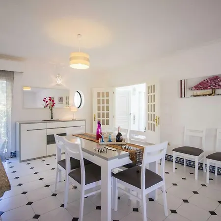 Вилла Jade By Algarve Holidays Виламура